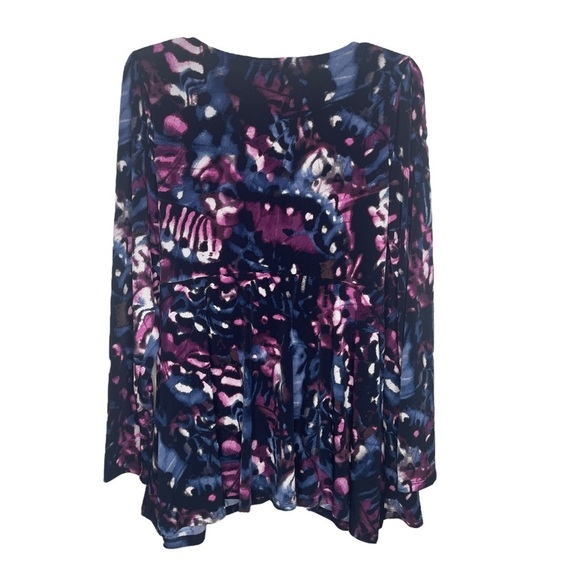 Torrid Abstract Print Surplice Wrap Long Sleeve Blouse Women's Plus 2X - Picture 3 of 9